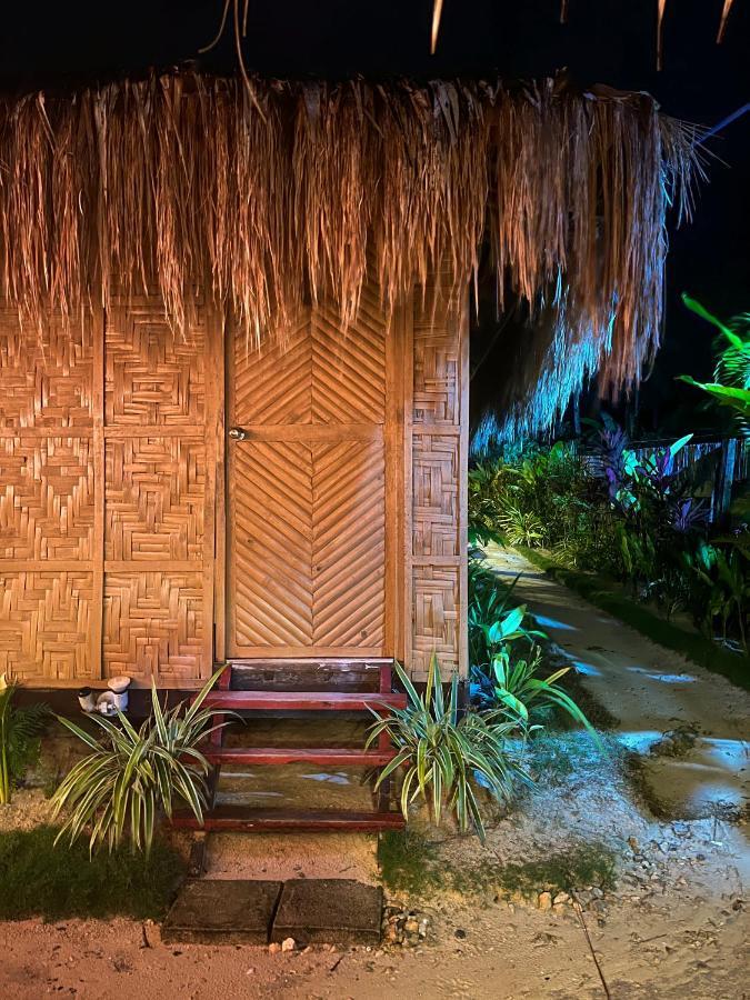 Siargao Tropic Hostel General Luna  Εξωτερικό φωτογραφία